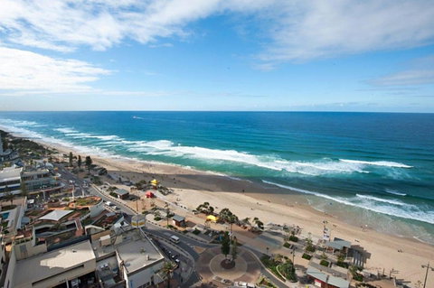 Surfers International Apartments - Sunshine Coast Tourism 37