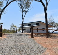 Ironbark House - Holiday Sunshine Coast