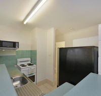 Lychee Tree Holiday Apartments - Sunshine Coast Tourism