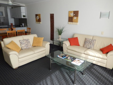 Golden Gate Resort - Sunshine Coast Tourism 31