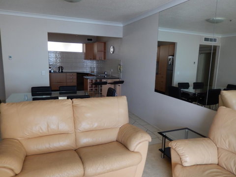 Golden Gate Resort - Sunshine Coast Tourism 22