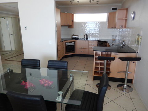 Golden Gate Resort - Sunshine Coast Tourism 4