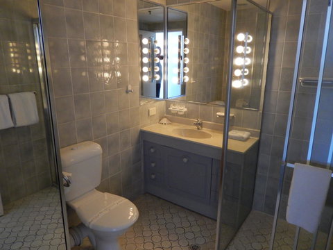 Golden Gate Resort - Sunshine Coast Tourism 32