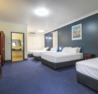 Atherton Hotel - Holiday Sunshine Coast