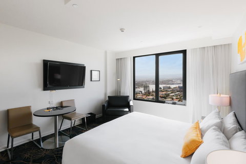 Voco Gold Coast, An IHG Hotel - Holiday Sunshine Coast 2