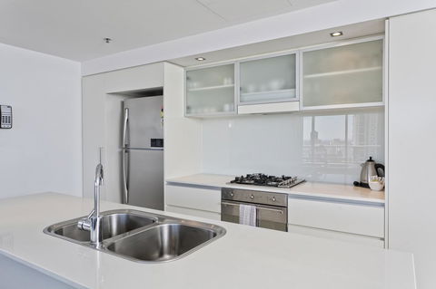 Mantra On The Quay - Sunshine Coast Tourism 13