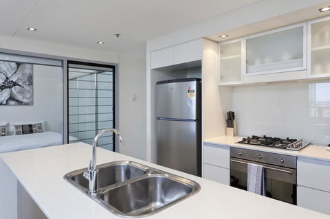 Mantra On The Quay - Sunshine Coast Tourism 5