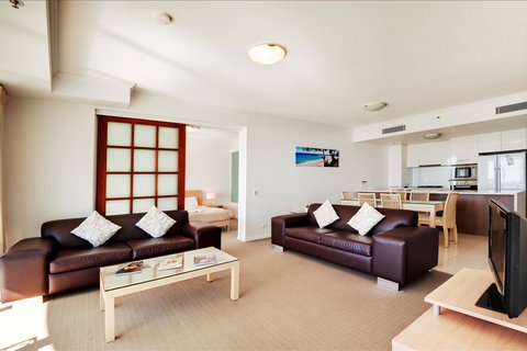 Reflection On The Sea - Holiday Sunshine Coast 26