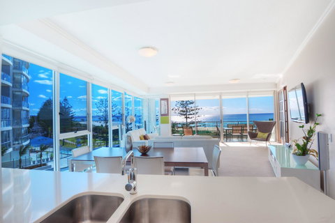 Reflection On The Sea - Holiday Sunshine Coast 2