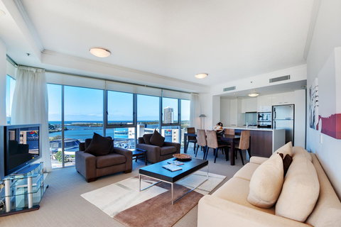 Reflection On The Sea - Holiday Sunshine Coast 3