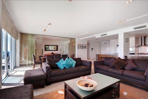 Reflection On The Sea - Holiday Sunshine Coast 15