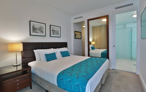 Reflection On The Sea - Holiday Sunshine Coast 12