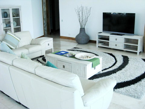 Reflection On The Sea - Holiday Sunshine Coast 42