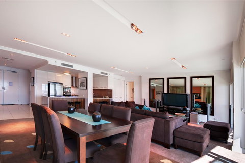 Reflection On The Sea - Holiday Sunshine Coast 14