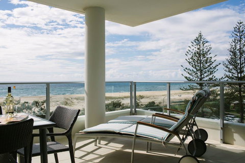 Pure Kirra - Sunshine Coast Tourism 1
