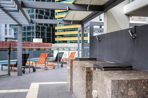 Evolution Apartments - Sunshine Coast Tourism 6