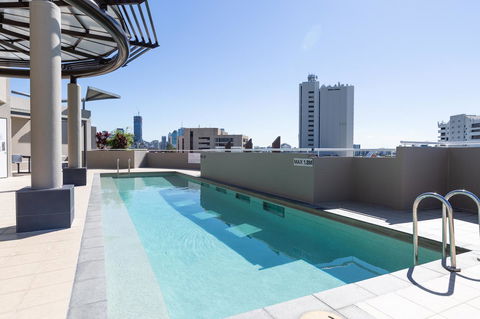Gabba Central Apartments - Holiday Sunshine Coast 4