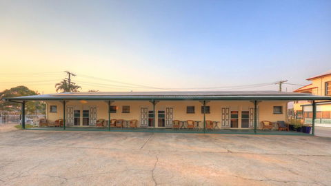 The Park Motel - Sunshine Coast Tourism 21