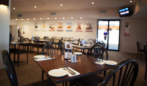 Palm Beach Hotel - Sunshine Coast Tourism 30