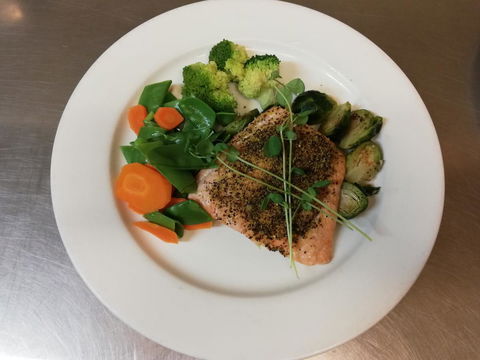 Burke & Wills Motor Inn - Sunshine Coast Tourism 10