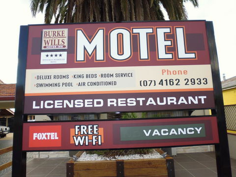 Burke & Wills Motor Inn - Sunshine Coast Tourism 17
