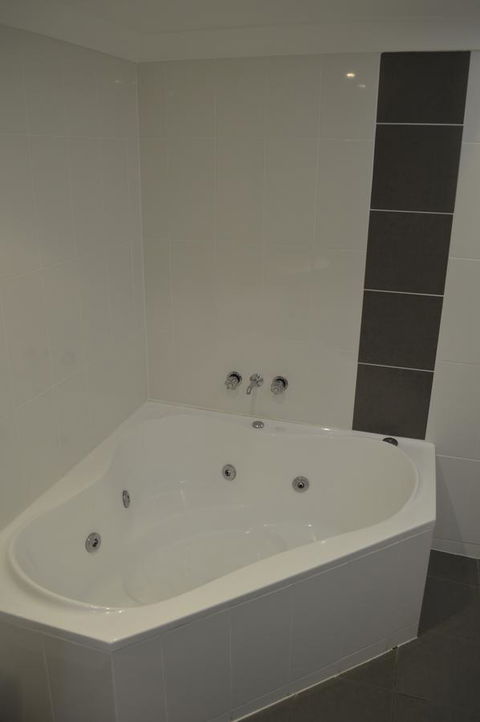 Kallangur Motel - Holiday Sunshine Coast 30
