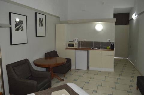 Kallangur Motel - Holiday Sunshine Coast 31