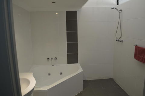 Kallangur Motel - Holiday Sunshine Coast 33