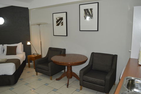 Kallangur Motel - Holiday Sunshine Coast 32