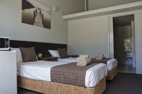 Kallangur Motel - Holiday Sunshine Coast 6