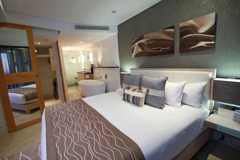 Oceans Mooloolaba - Holiday Sunshine Coast 14