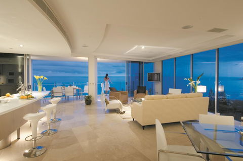 Oceans Mooloolaba - Holiday Sunshine Coast 0