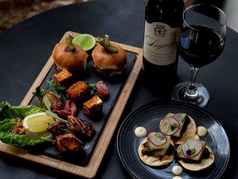 Pullman Cairns International - Sunshine Coast Tourism 35