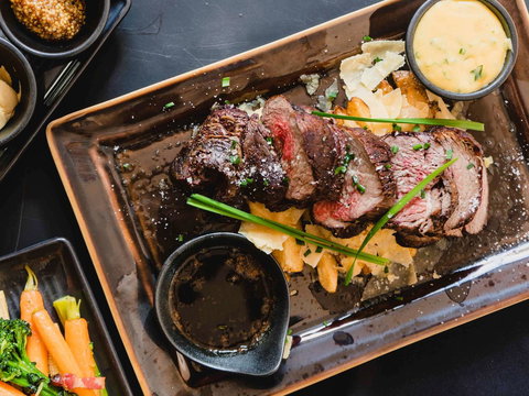 Pullman Cairns International - Sunshine Coast Tourism 29