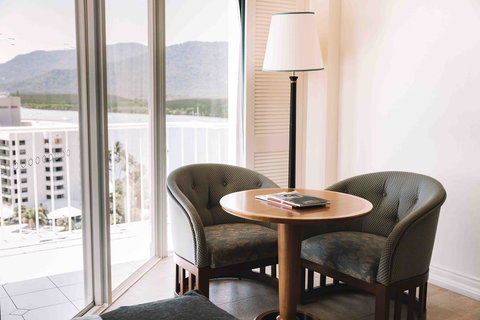 Pullman Cairns International - Sunshine Coast Tourism 10