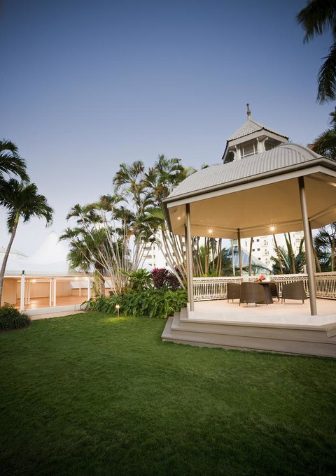 Pullman Cairns International - Sunshine Coast Tourism 25