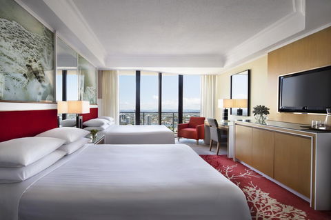 JW Marriott Gold Coast Resort & Spa - Holiday Sunshine Coast 9