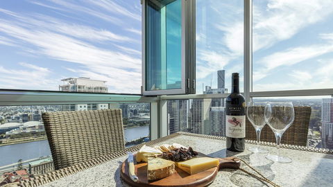 Oaks Brisbane Festival Suites - Sunshine Coast Tourism 1