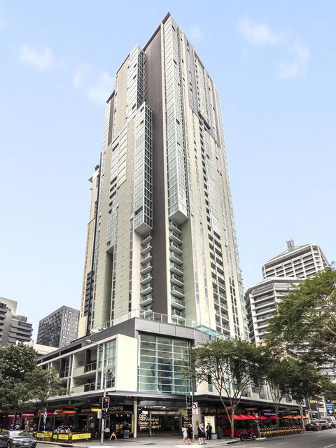 Oaks Brisbane Festival Suites - Sunshine Coast Tourism 9