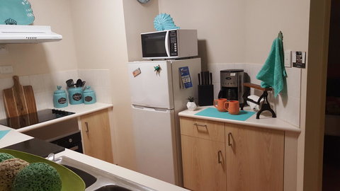 Jackies Holiday Apartment - Holiday Sunshine Coast 10