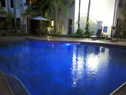 Jackies Holiday Apartment - Holiday Sunshine Coast 1