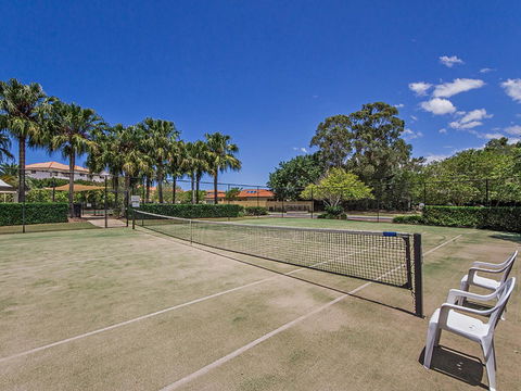 Waterfront Resort Villa With Buggy - Sunshine Coast Tourism 18