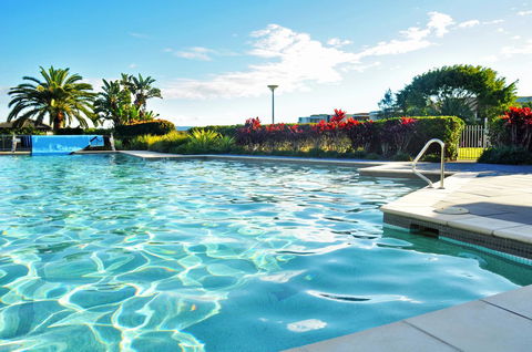 Waterfront Resort Villa With Buggy - Sunshine Coast Tourism 23