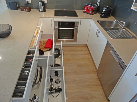 Waterfront Resort Villa With Buggy - Sunshine Coast Tourism 6