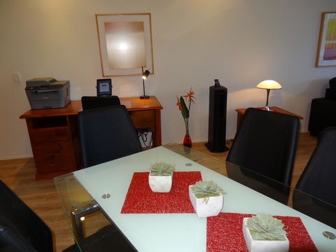 Waterfront Resort Villa With Buggy - Sunshine Coast Tourism 8