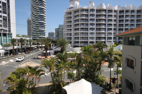 Aruba Beach Resort - Sunshine Coast Tourism 7