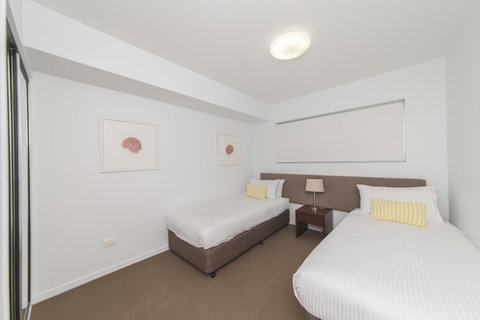 Echelon Apartments Yeppoon - Sunshine Coast Tourism 7