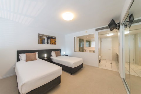 Echelon Apartments Yeppoon - Sunshine Coast Tourism 12