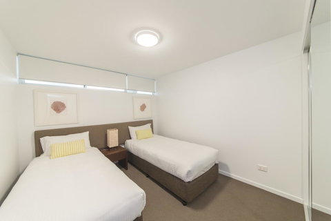 Echelon Apartments Yeppoon - Sunshine Coast Tourism 24