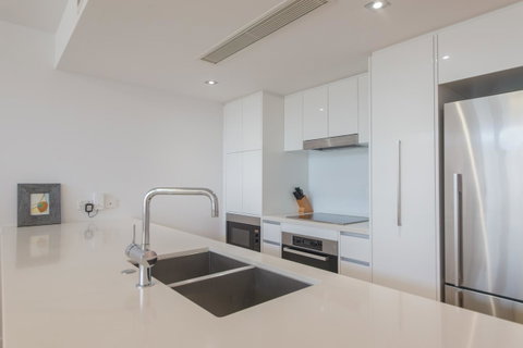 Echelon Apartments Yeppoon - Sunshine Coast Tourism 14